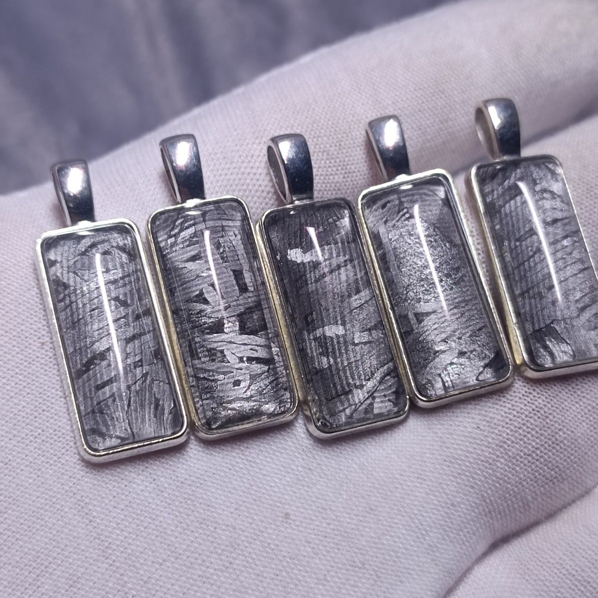 Meteorite Pendant Small Fallin – обзор и цена Home Decor Brand
