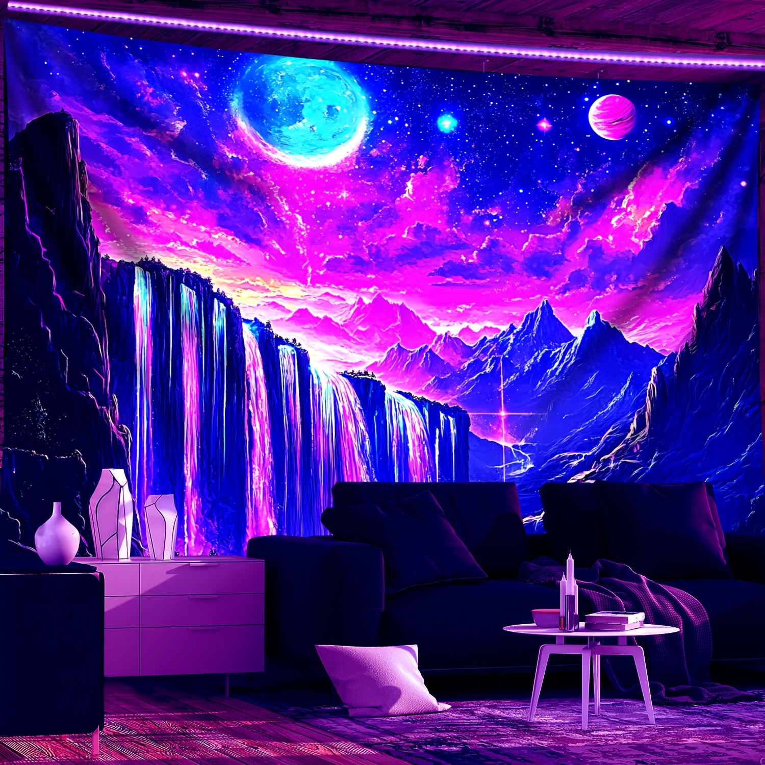 VIKAMA Black Light Galaxy Fore – обзор и цена Aesthetic Tapestry